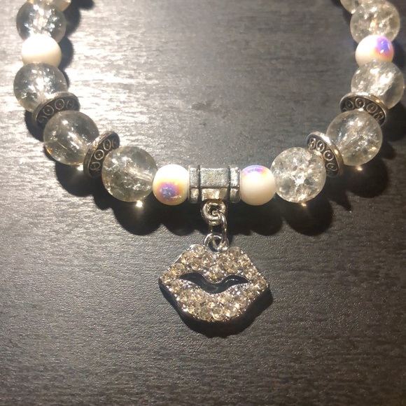 Handmade - Picture 2 of 3